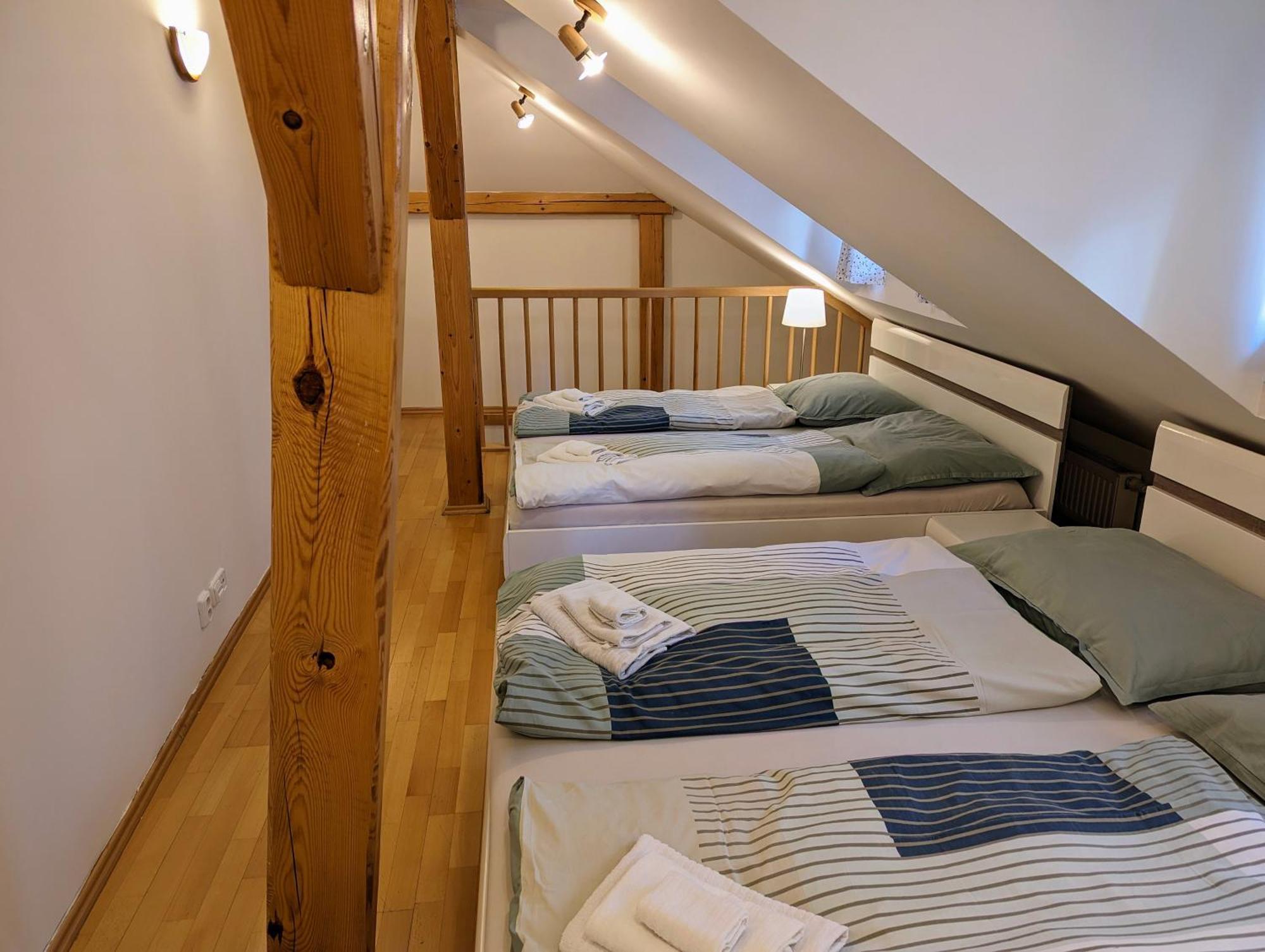 Apartments Tynska 7 Прага Екстериор снимка