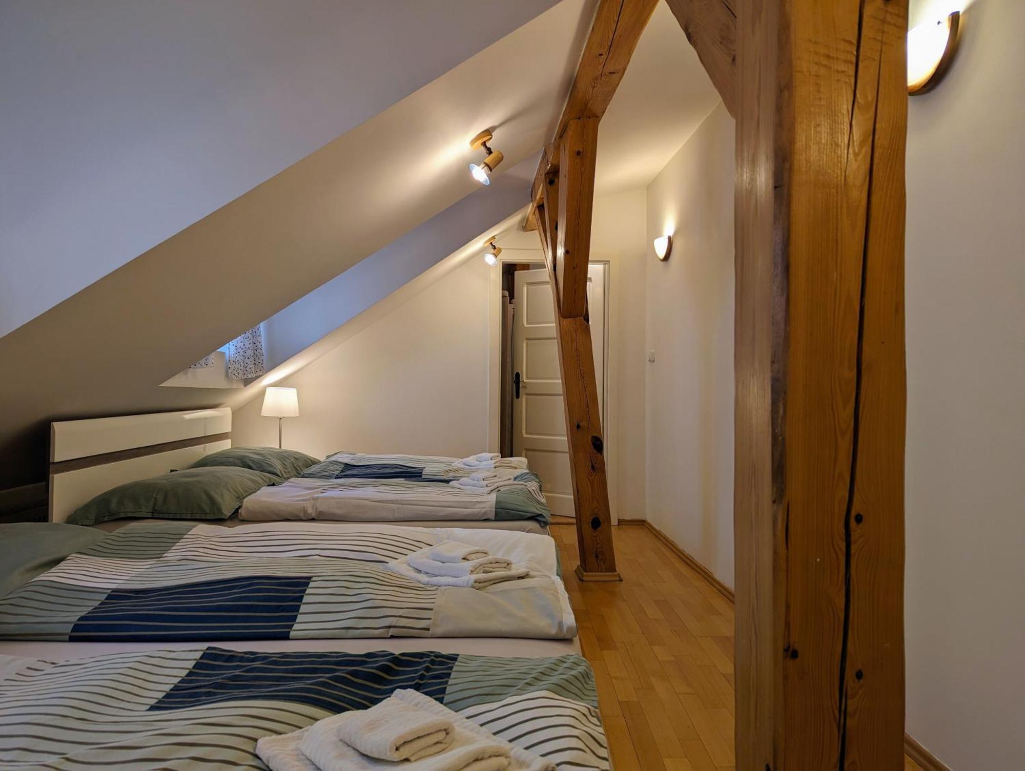Apartments Tynska 7 Прага Екстериор снимка