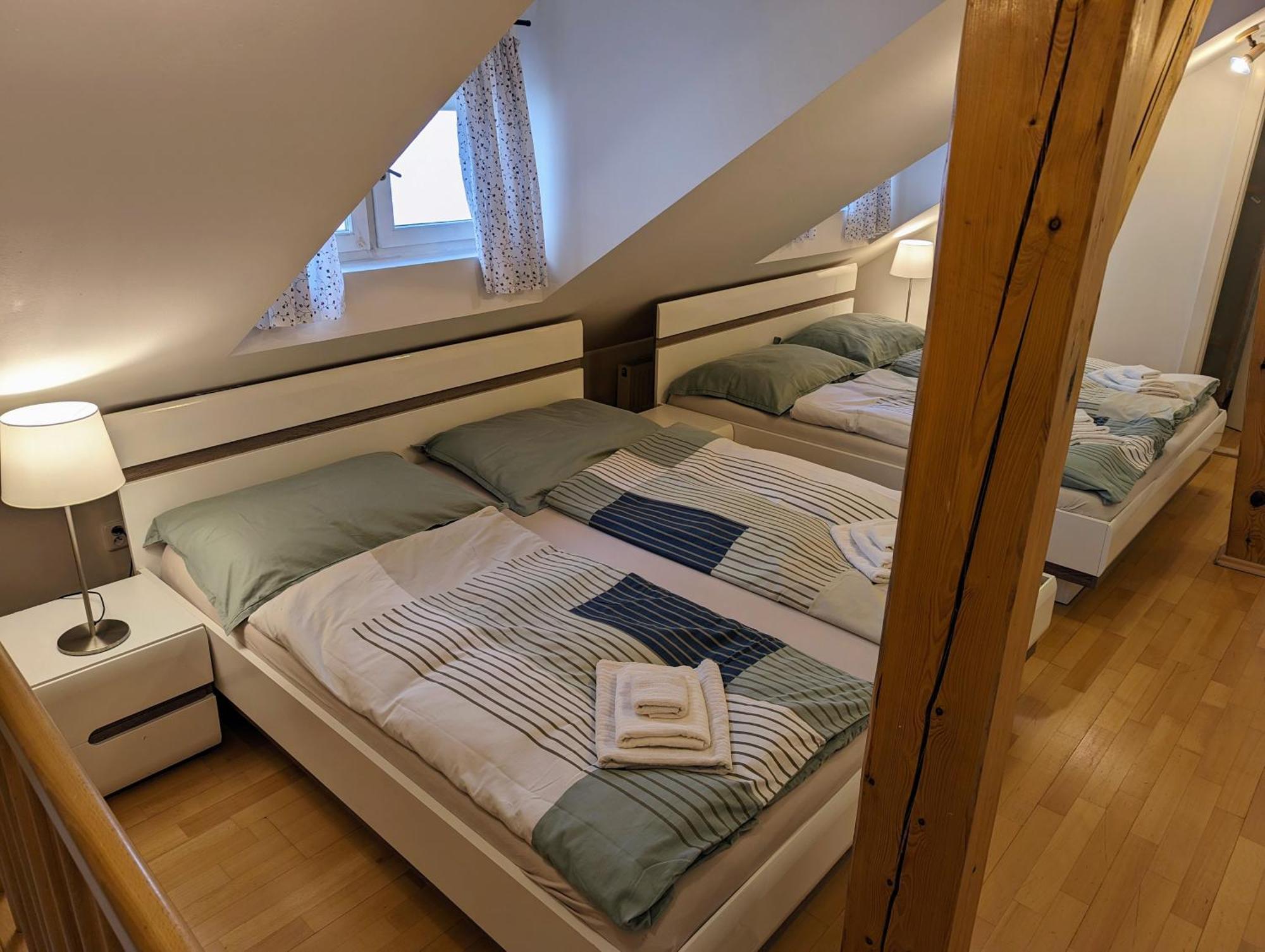 Apartments Tynska 7 Прага Екстериор снимка