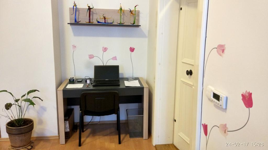 Apartments Tynska 7 Прага Екстериор снимка