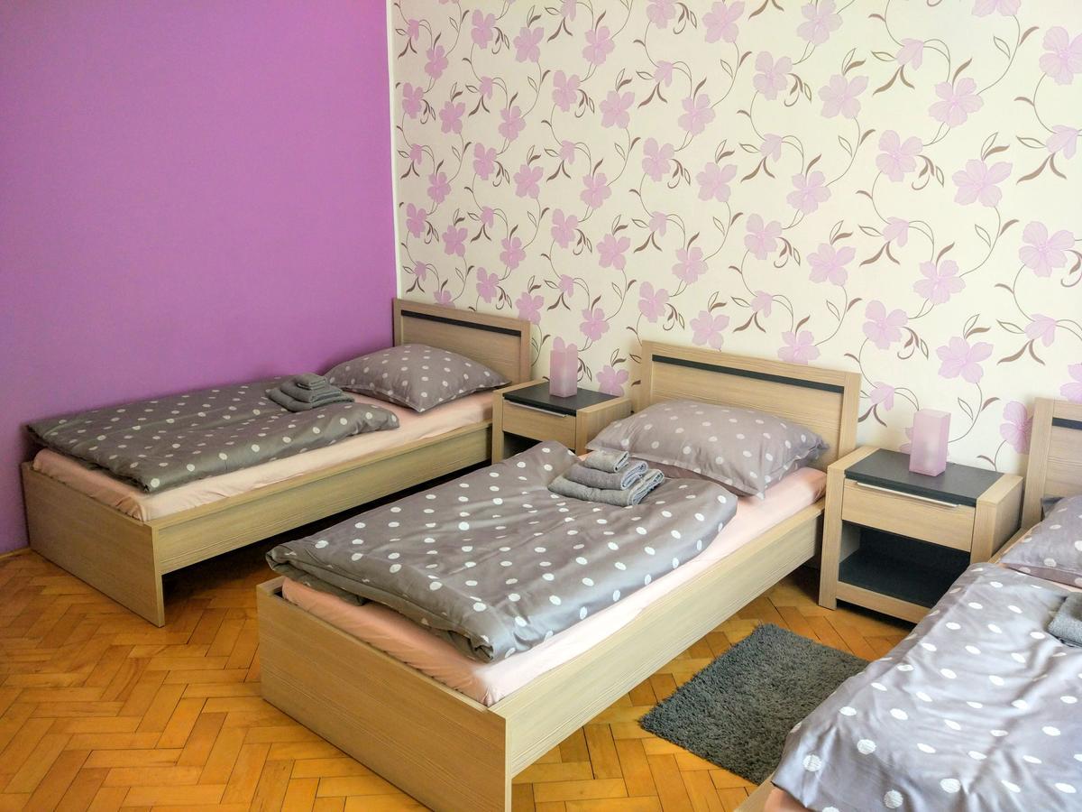 Apartments Tynska 7 Прага Екстериор снимка