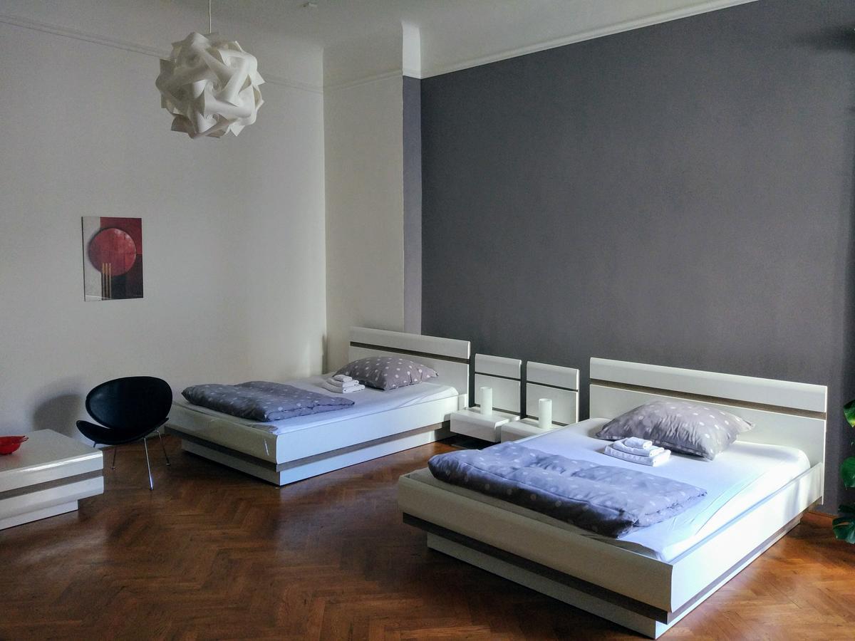 Apartments Tynska 7 Прага Екстериор снимка