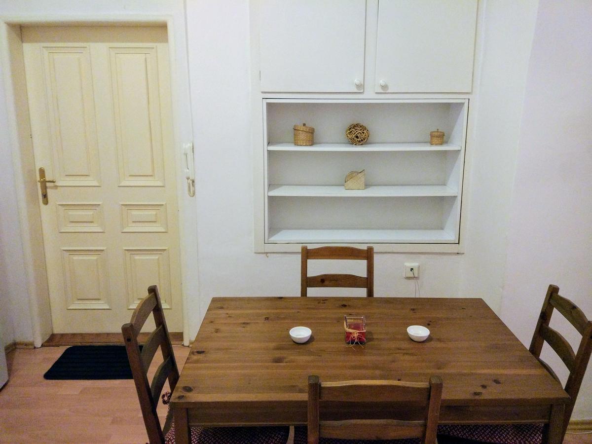 Apartments Tynska 7 Прага Екстериор снимка