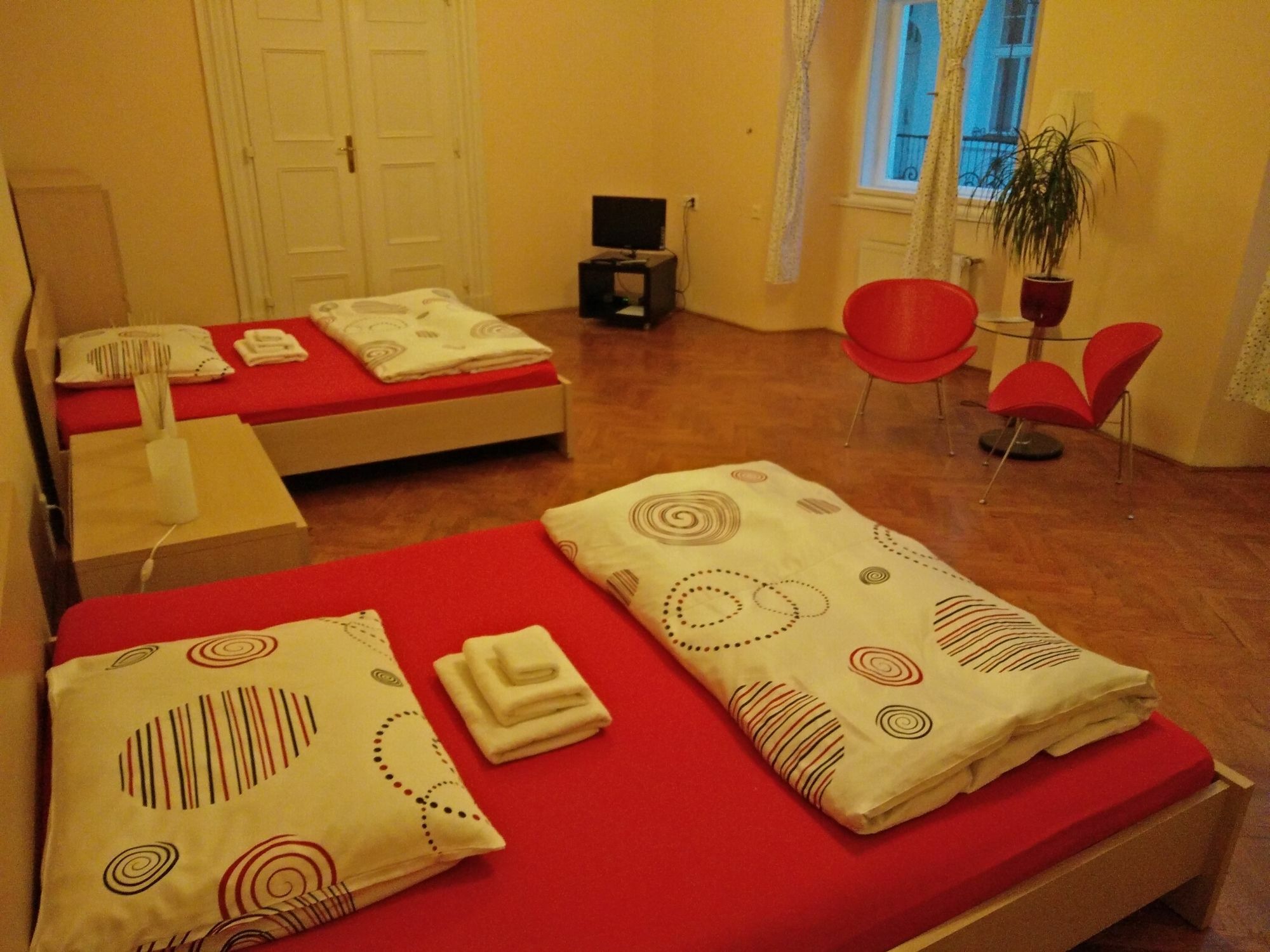 Apartments Tynska 7 Прага Екстериор снимка